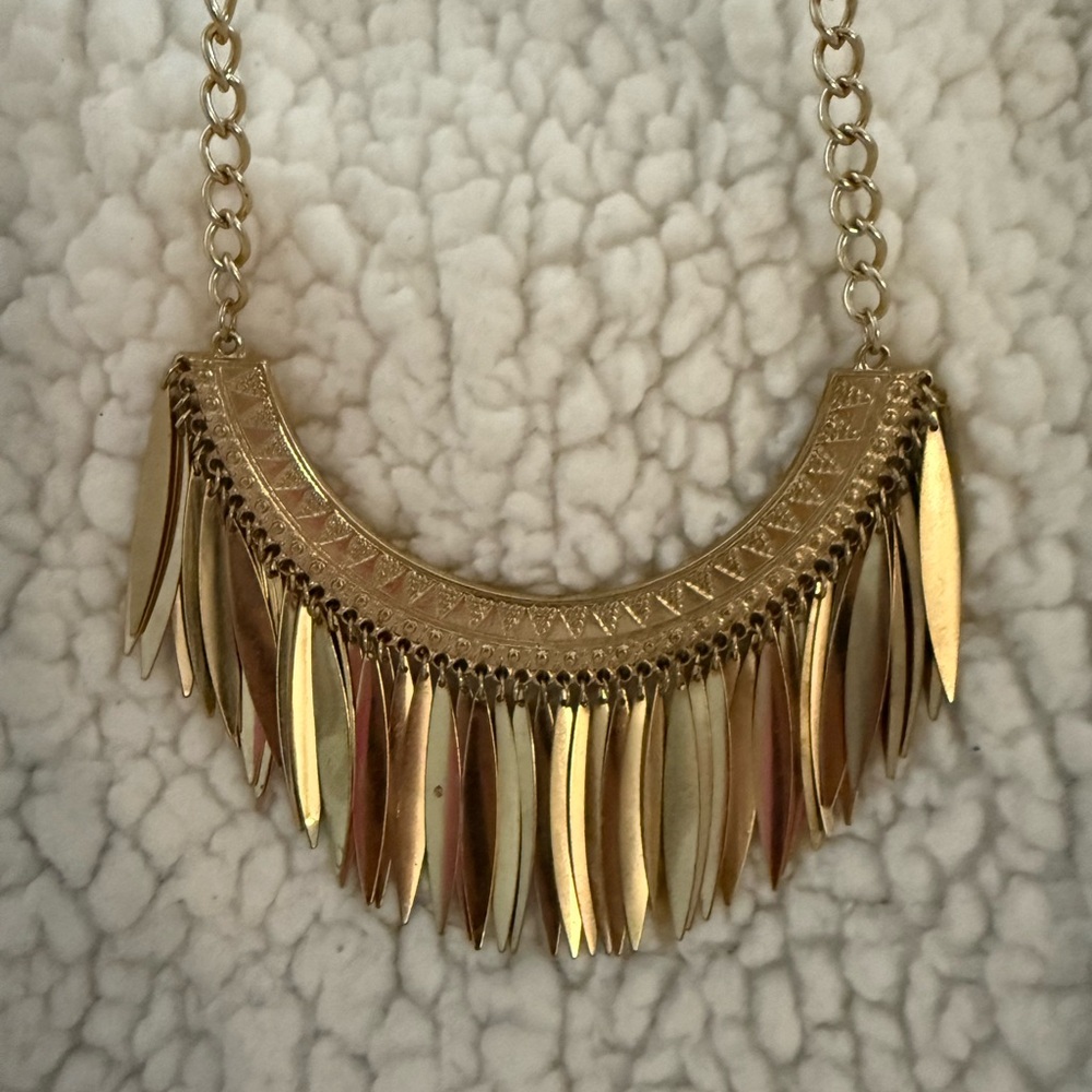 Elegant Gold Fringe Necklace